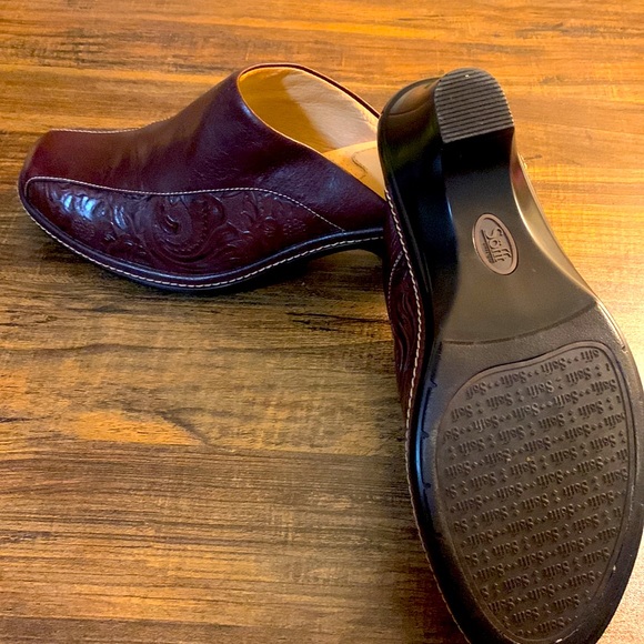 Sofft Tooled Leather Heeled Mules Size 9 - Picture 6 of 8
